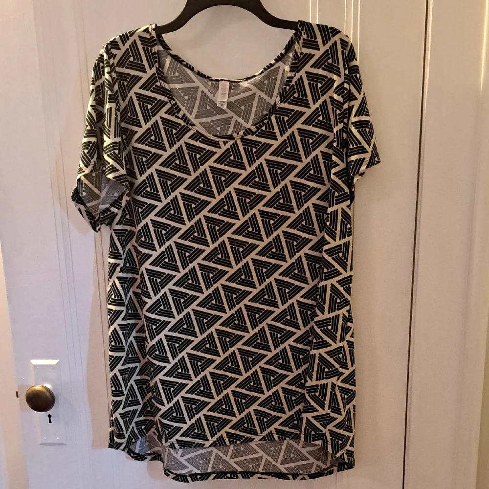 3XL LuLaRoe Classic - Picture 1 of 3